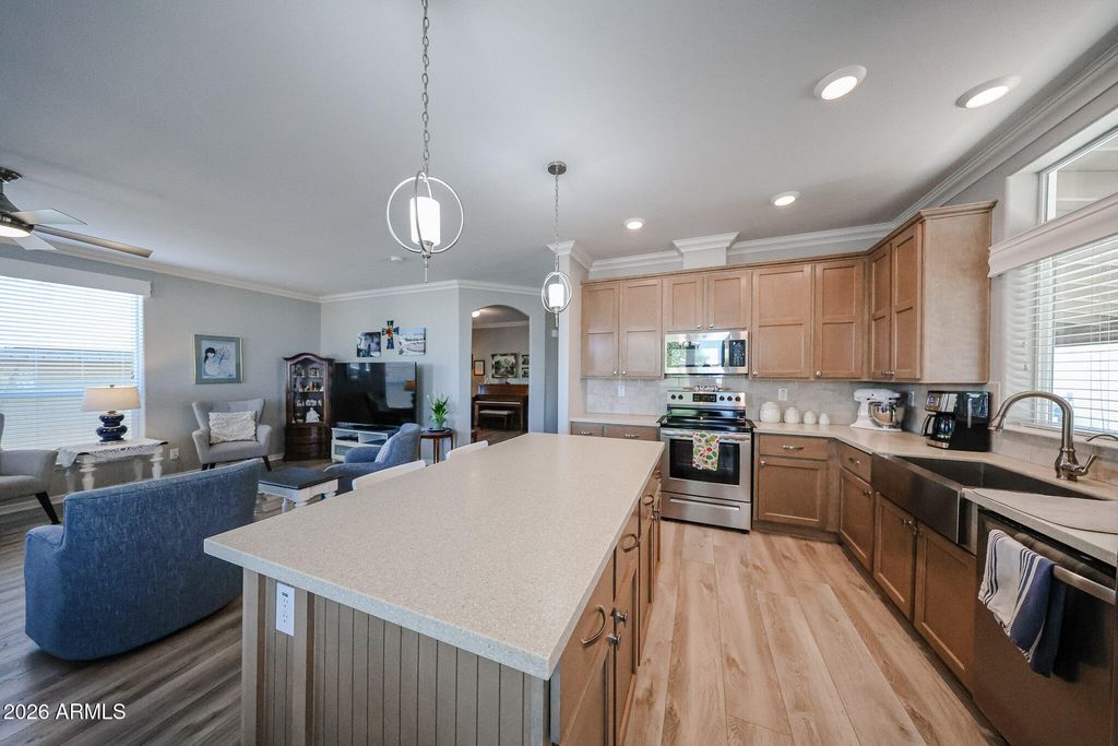 Image 4 of property listing at 3901 E PINNACLE PEAK Road 155, Phoenix, AZ 85050