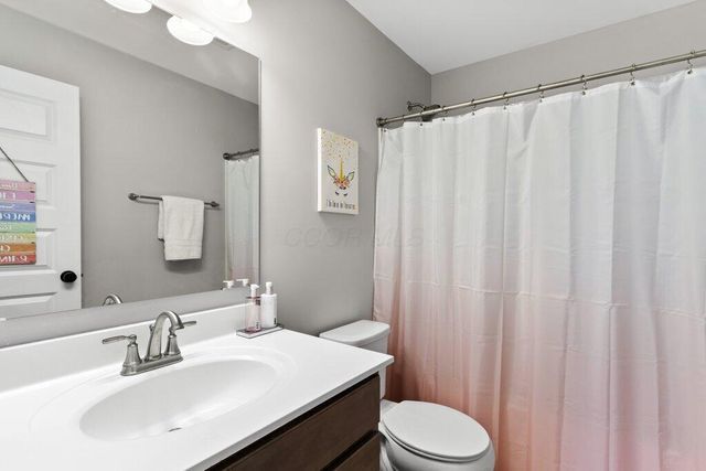 8017 Finch Leaf Drive, Plain City, OH 43064