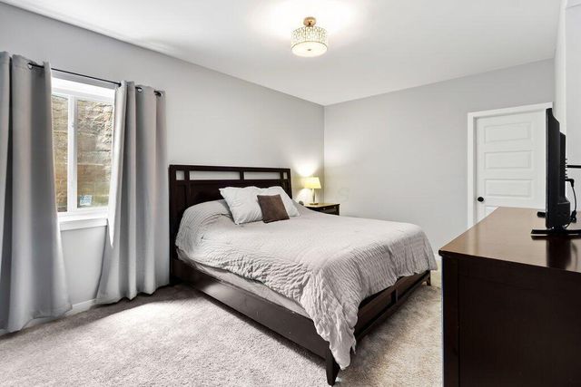 8017 Finch Leaf Drive, Plain City, OH 43064