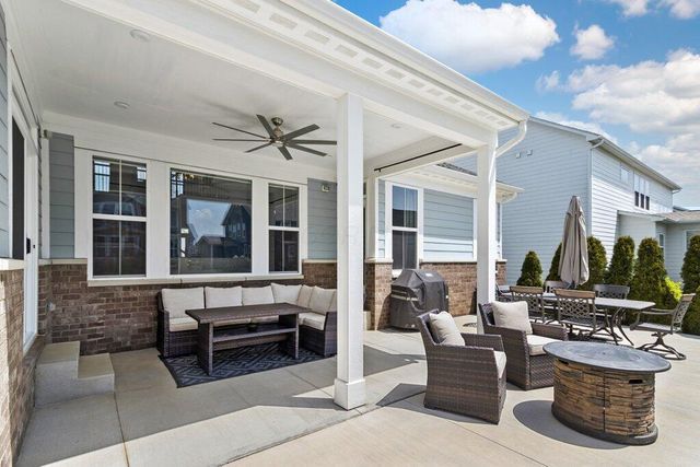 8017 Finch Leaf Drive, Plain City, OH 43064