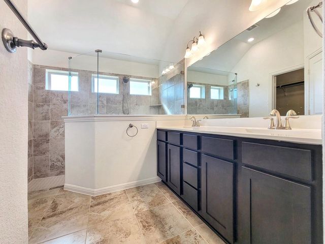 610 Hereford LOOP, Hutto, TX 78634