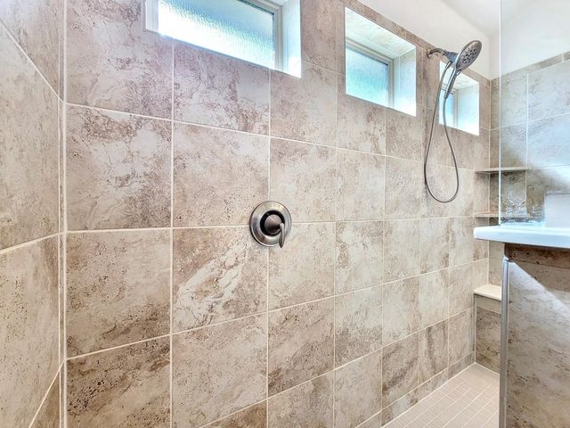 610 Hereford LOOP, Hutto, TX 78634