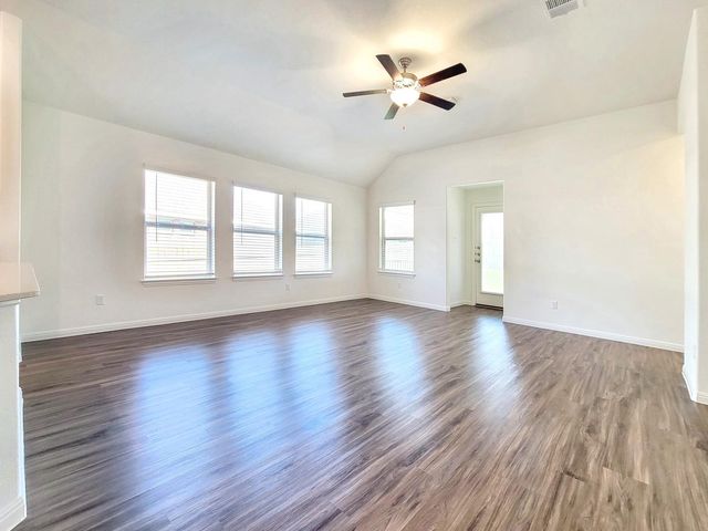 610 Hereford LOOP, Hutto, TX 78634