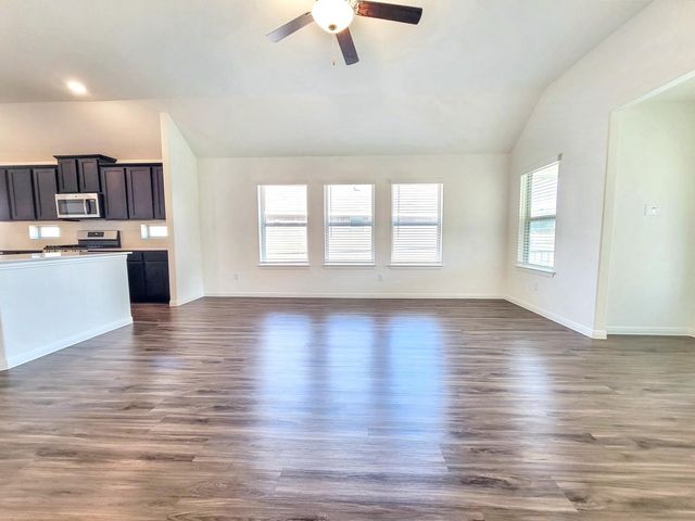 610 Hereford LOOP, Hutto, TX 78634
