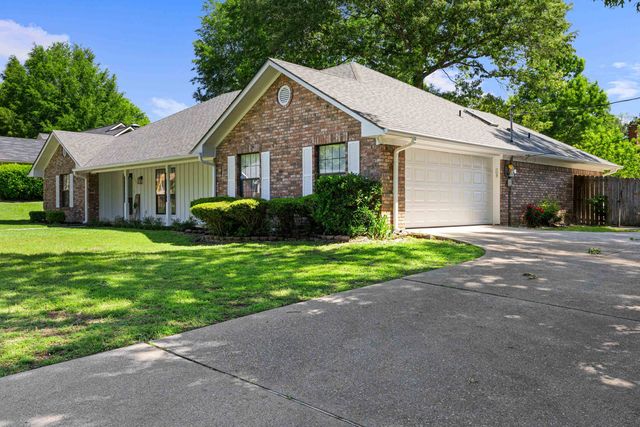 1112 Jamaica Dr, White Oak, TX 75693