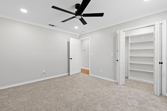 1112 Jamaica Dr, White Oak, TX 75693
