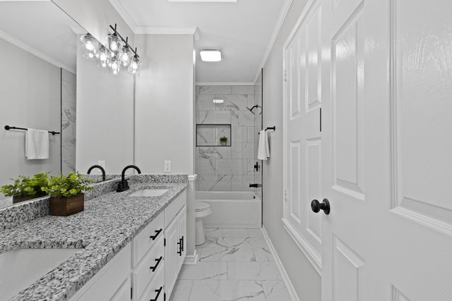 1112 Jamaica Dr, White Oak, TX 75693
