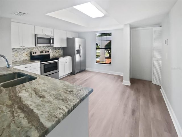 22162 WEEKS BOULEVARD, Land O Lakes, FL 34639