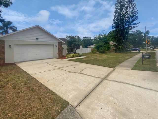 22162 WEEKS BOULEVARD, Land O Lakes, FL 34639