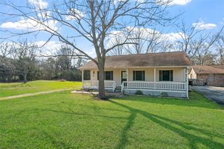 189 New Cove Drive, Livingston, TX 77351