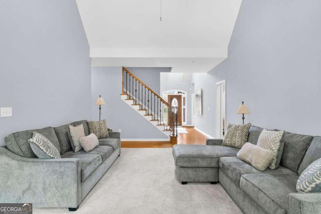 1298 Parkview Lane NW, Kennesaw, GA 30152