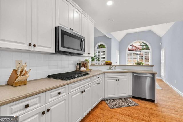 1298 Parkview Lane NW, Kennesaw, GA 30152