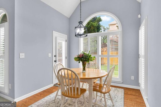 1298 Parkview Lane NW, Kennesaw, GA 30152