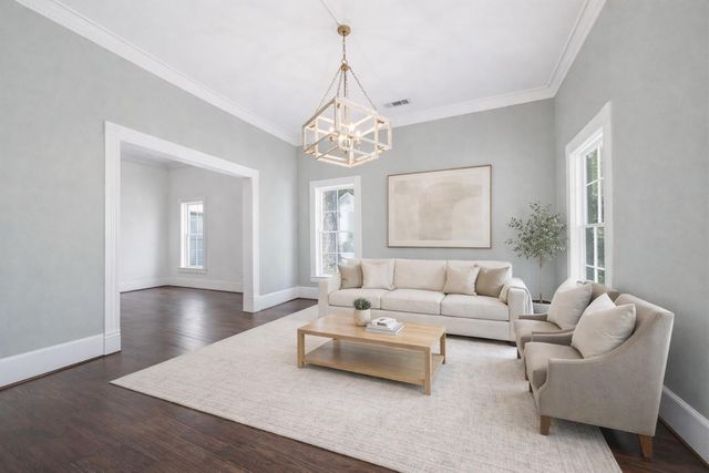 705 College Street, Montgomery, TX 77356