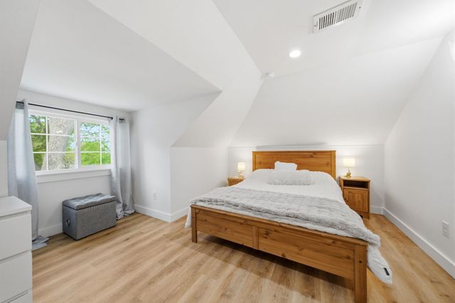 705 College Street, Montgomery, TX 77356