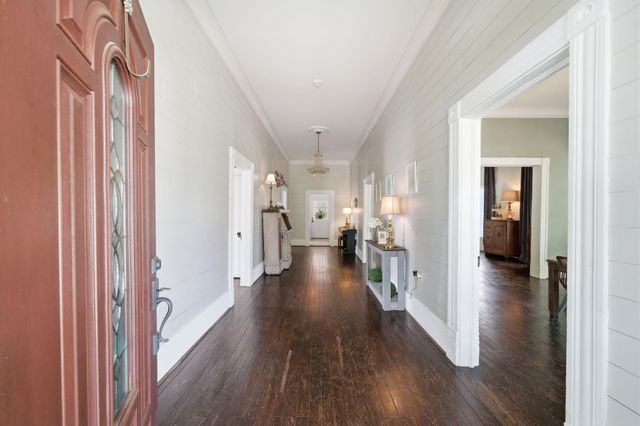 705 College Street, Montgomery, TX 77356