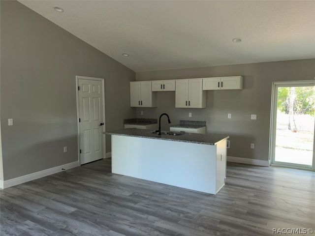 339 W Goldcoast Place, Dunnellon, FL 34434