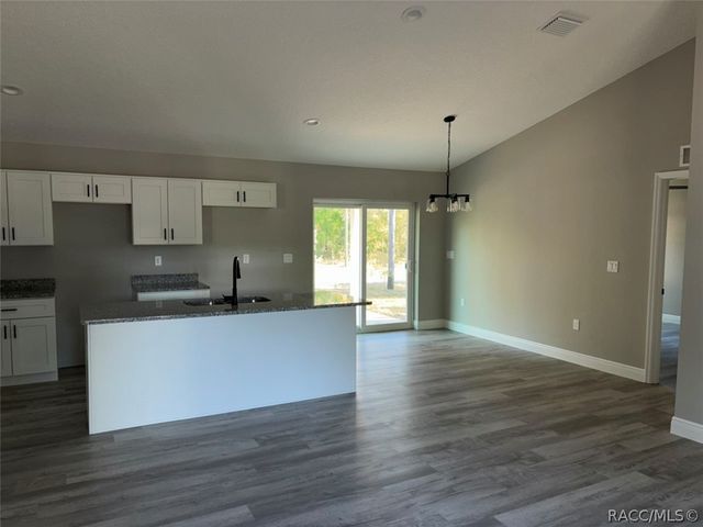 339 W Goldcoast Place, Dunnellon, FL 34434