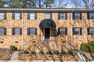 849 Vestavia Villa Ct Apt D, Vestavia Hills, AL 35226