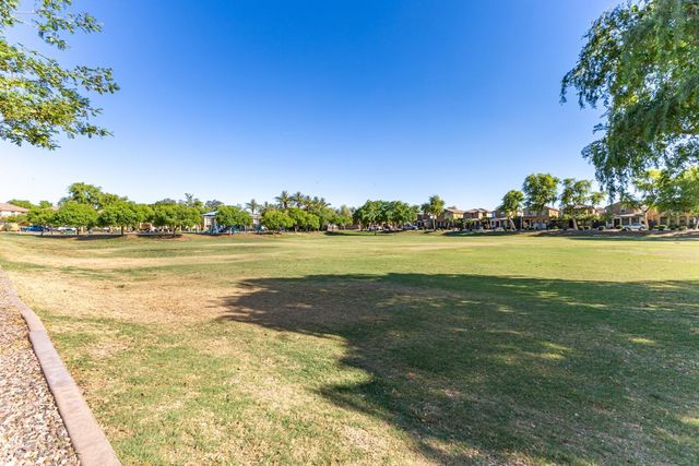 7742 W PALM Lane, Phoenix, AZ 85035