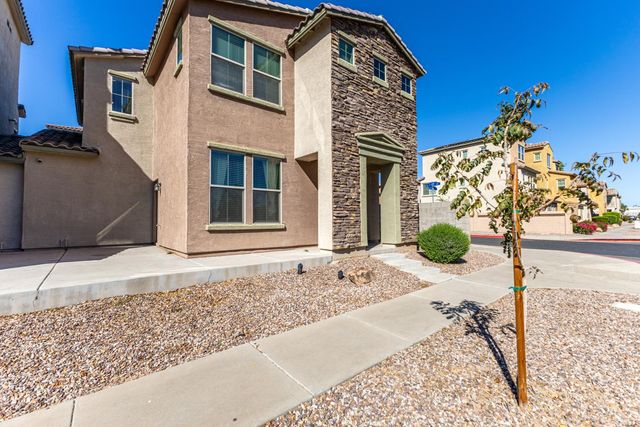 7742 W PALM Lane, Phoenix, AZ 85035