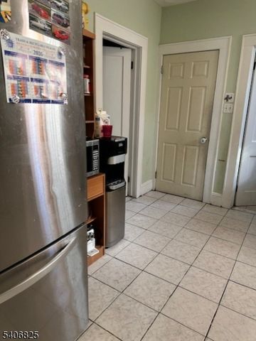 753 Myrtle St 2, Elizabeth City, NJ 07202