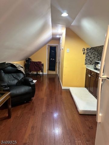 753 Myrtle St 2, Elizabeth City, NJ 07202