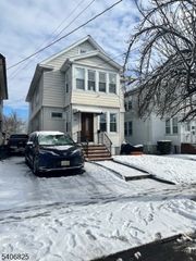753 Myrtle St 2, Elizabeth City, NJ 07202