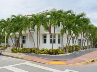 7610 Byron Avenue 19, Miami Beach, FL 33141