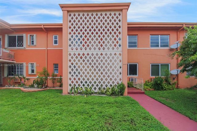 3451 SW 11th St 8A, Miami, FL 33135