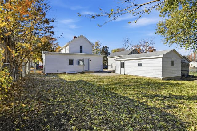 1006 S East Street, Bloomington, IL 61701