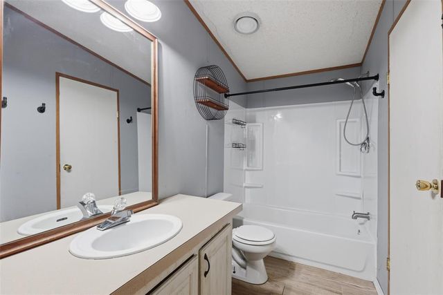 10100 Summerset Lane, Choctaw, OK 73020