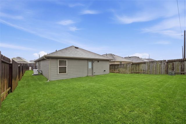 213 Rustic Ridge Circle, Magnolia, TX 77354