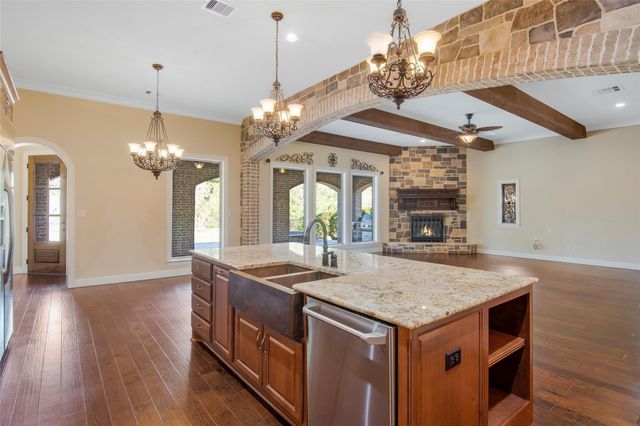 46 Lake Voyageur Drive, Spring, TX 77389