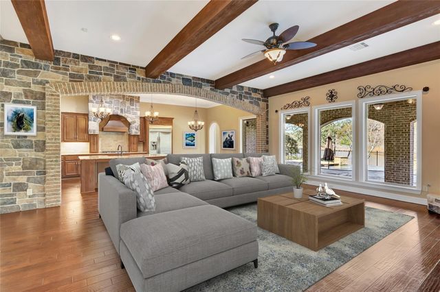 46 Lake Voyageur Drive, Spring, TX 77389