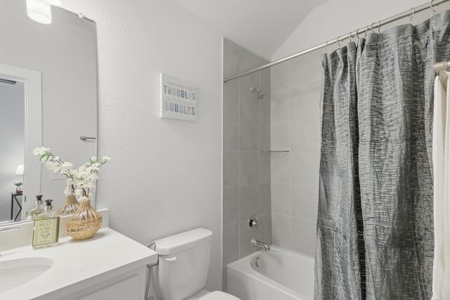 171 Rose Heath LN, Liberty Hill, TX 78642