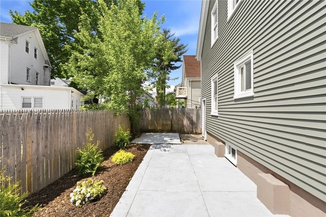 35 Lawrence Street, Providence, RI 02909