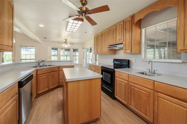 235 Mesquite DR, Cedar Creek, TX 78612