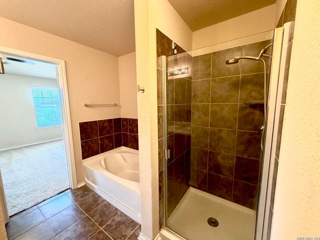6130 HACKBERRY POND, San Antonio, TX 78244