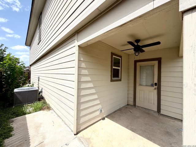 6130 HACKBERRY POND, San Antonio, TX 78244