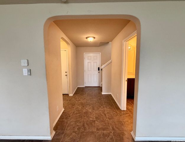 6130 HACKBERRY POND, San Antonio, TX 78244