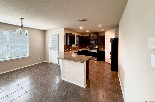 6130 HACKBERRY POND, San Antonio, TX 78244
