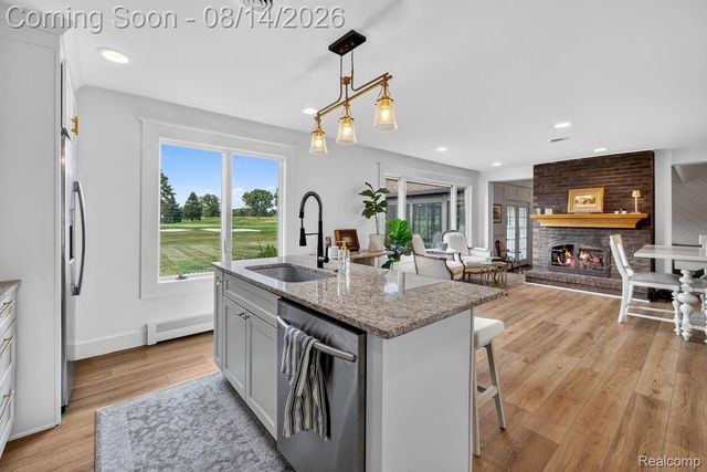 413 E Rolston Road, Linden, MI 48451