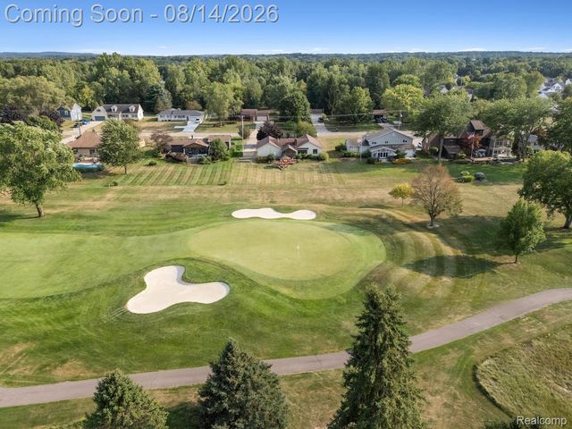 413 E Rolston Road, Linden, MI 48451
