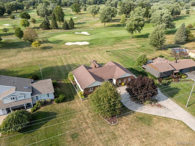 413 E Rolston Road, Linden, MI 48451