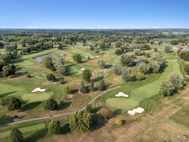 413 E Rolston Road, Linden, MI 48451