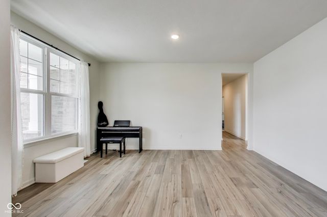 1869 Kenmare Drive, Carmel, IN 46074