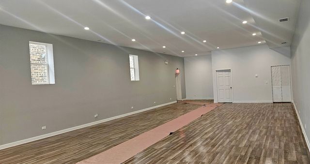 3657 W Division Street, Chicago, IL 60651