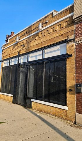 3657 W Division Street, Chicago, IL 60651