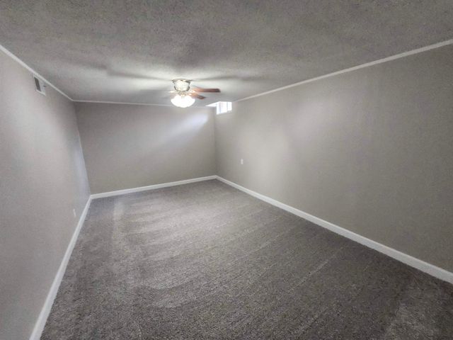 2417 N Battin Ave, Wichita, KS 67220
